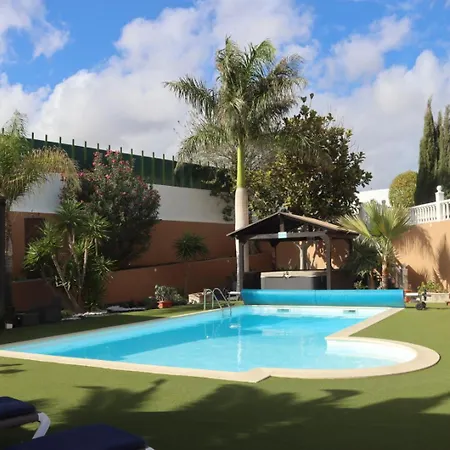 De Lujo Que Mira Al Mar Villa La Oliva