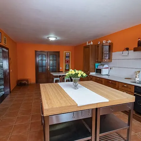 Villa De Lujo Que Mira Al Mar La Oliva