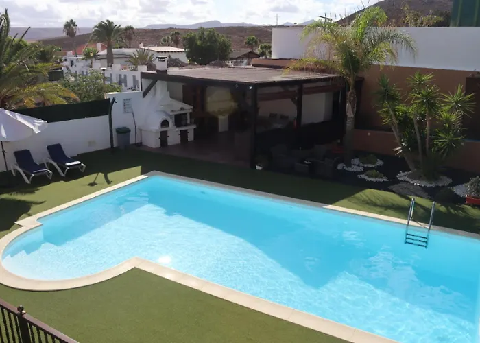 De Lujo Que Mira Al Mar Villa La Oliva